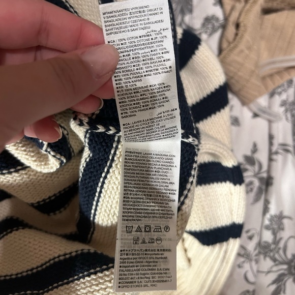 NWOT Striped Gap Turtleneck Sweater - Picture 8 of 9